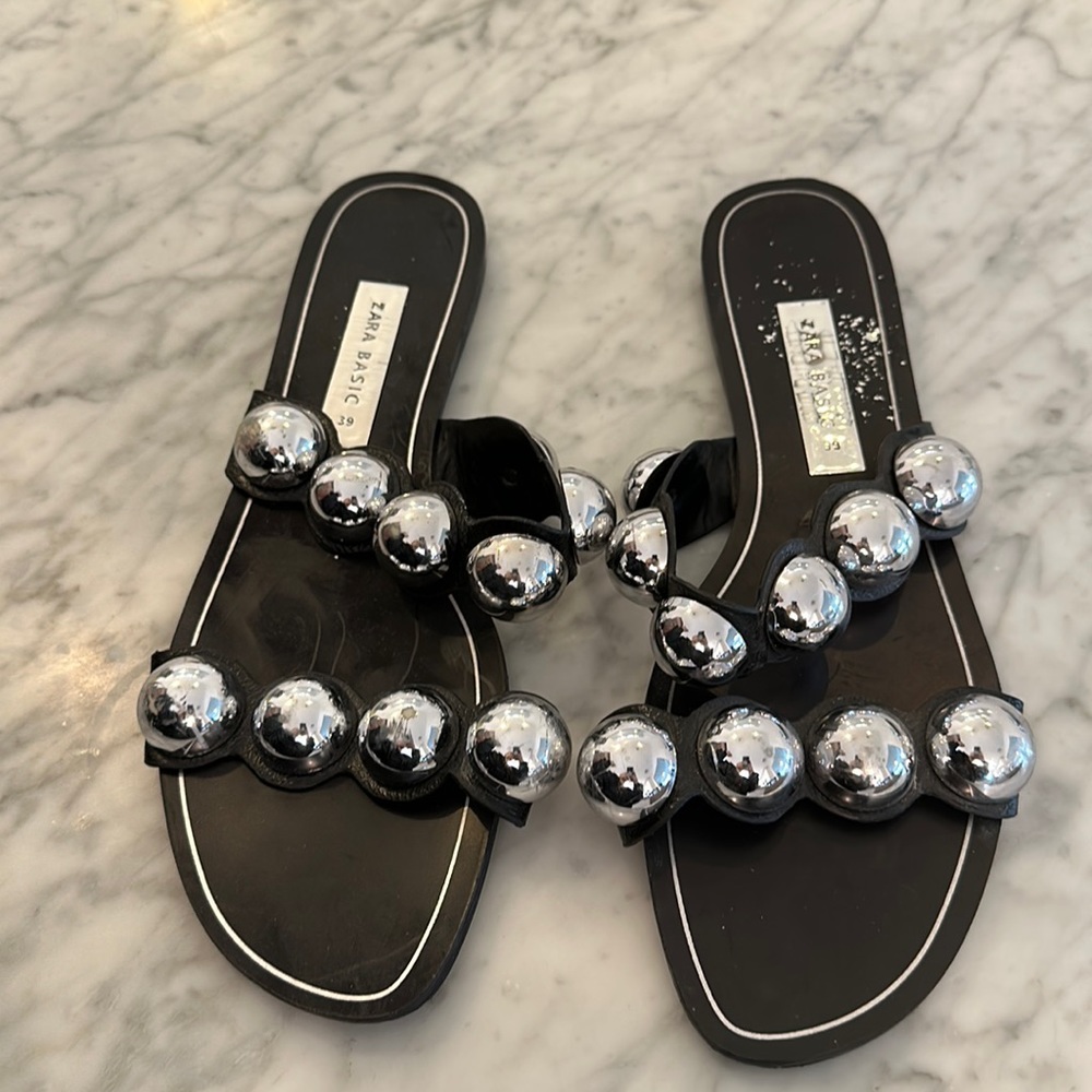 Zara black slippers